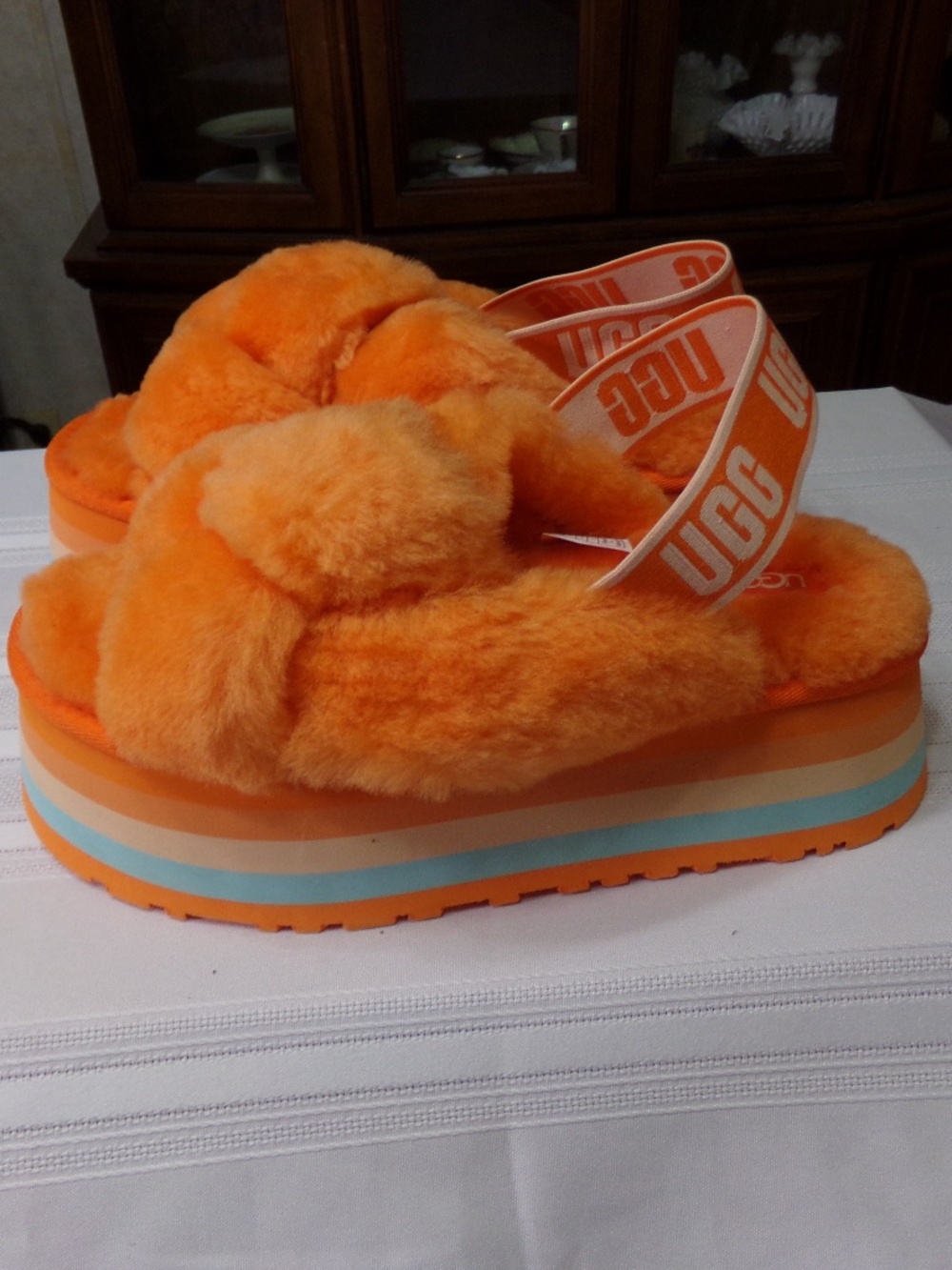 NWOB UGG All Fluffed Up Knoty Tangerine Platform Slippers Size Women’s US 8 - Picture 4 of 11